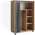 Le charme du rangement avec ce armoire aux lignes soignees, coloris dore