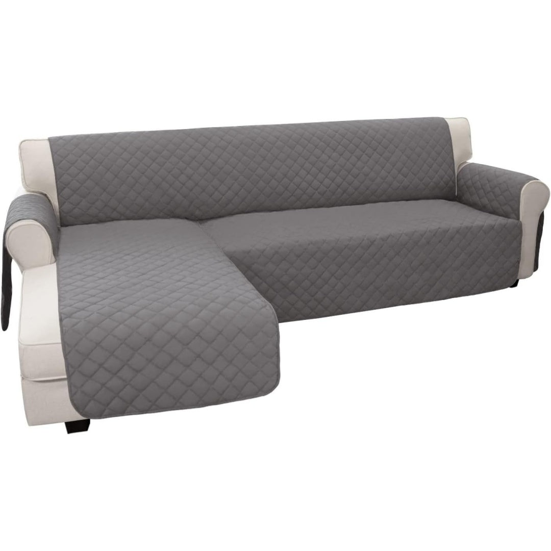 Le charme du rangement avec ce meuble de rangement aux lignes soignees, coloris gris