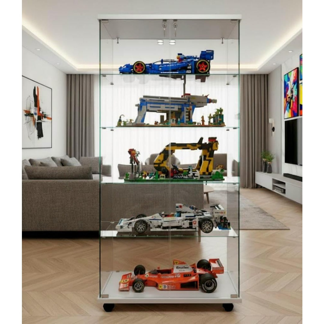 Une silhouette equilibree pour ce meuble de rangement avec elements vitres, teinte non determine