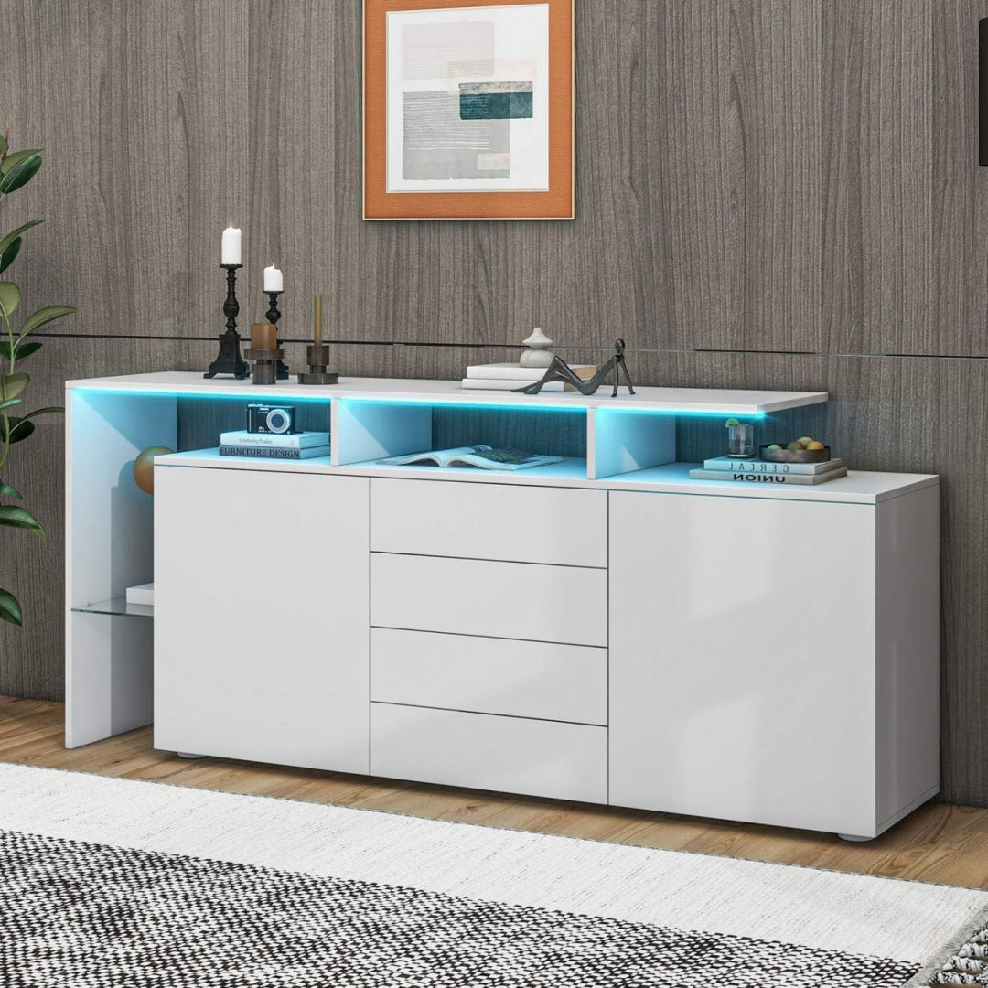 Une silhouette equilibree pour ce buffet avec tiroirs, avec portes, teinte bois naturel et vert