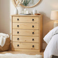 Une silhouette equilibree pour ce buffet avec tiroirs, aux accents metalliques, teinte noir et bois naturel